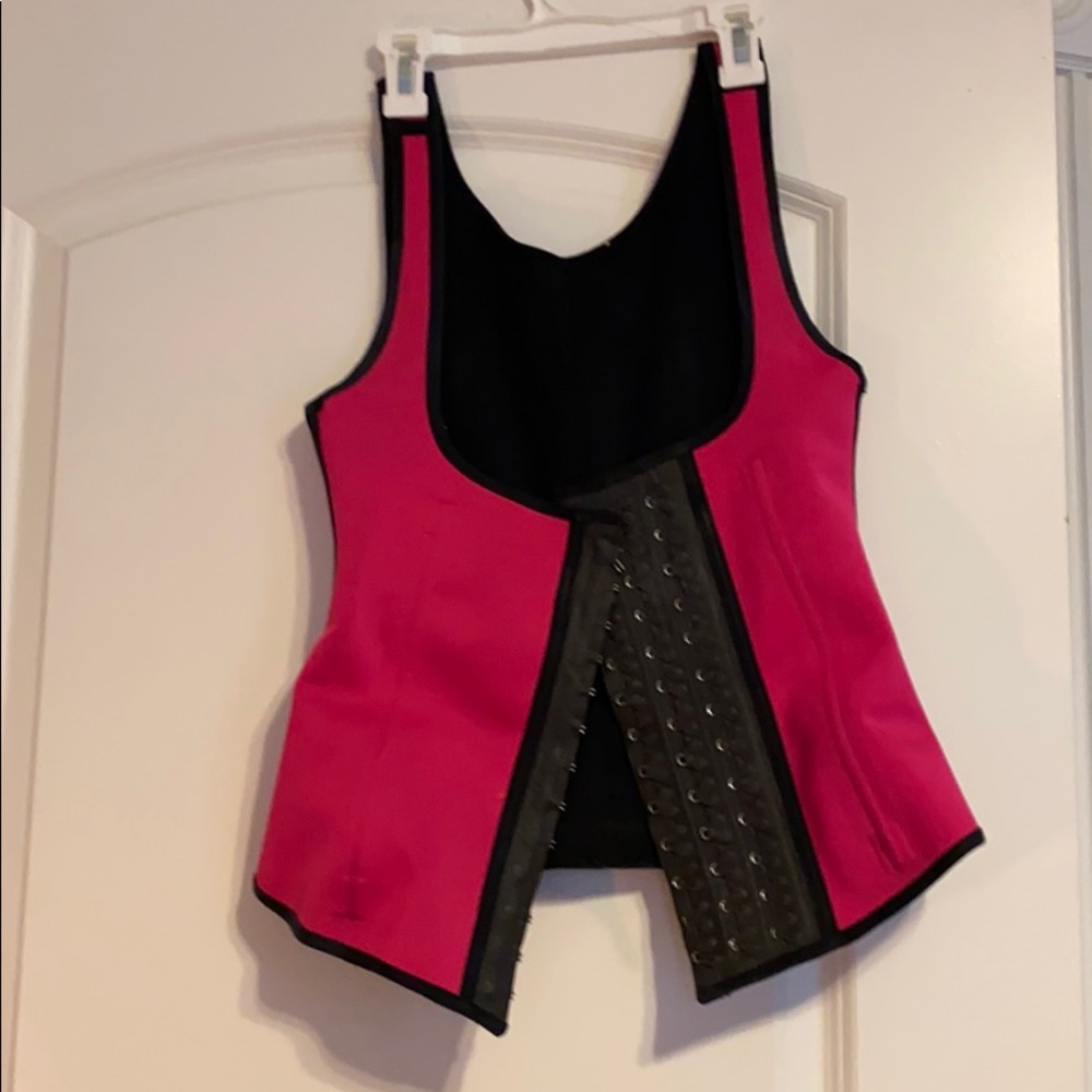 Waist shaper